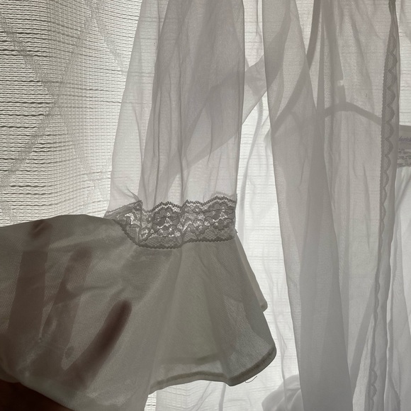 Vintage Style Frederick’s of Hollywood Lingerie Set - Picture 3 of 5